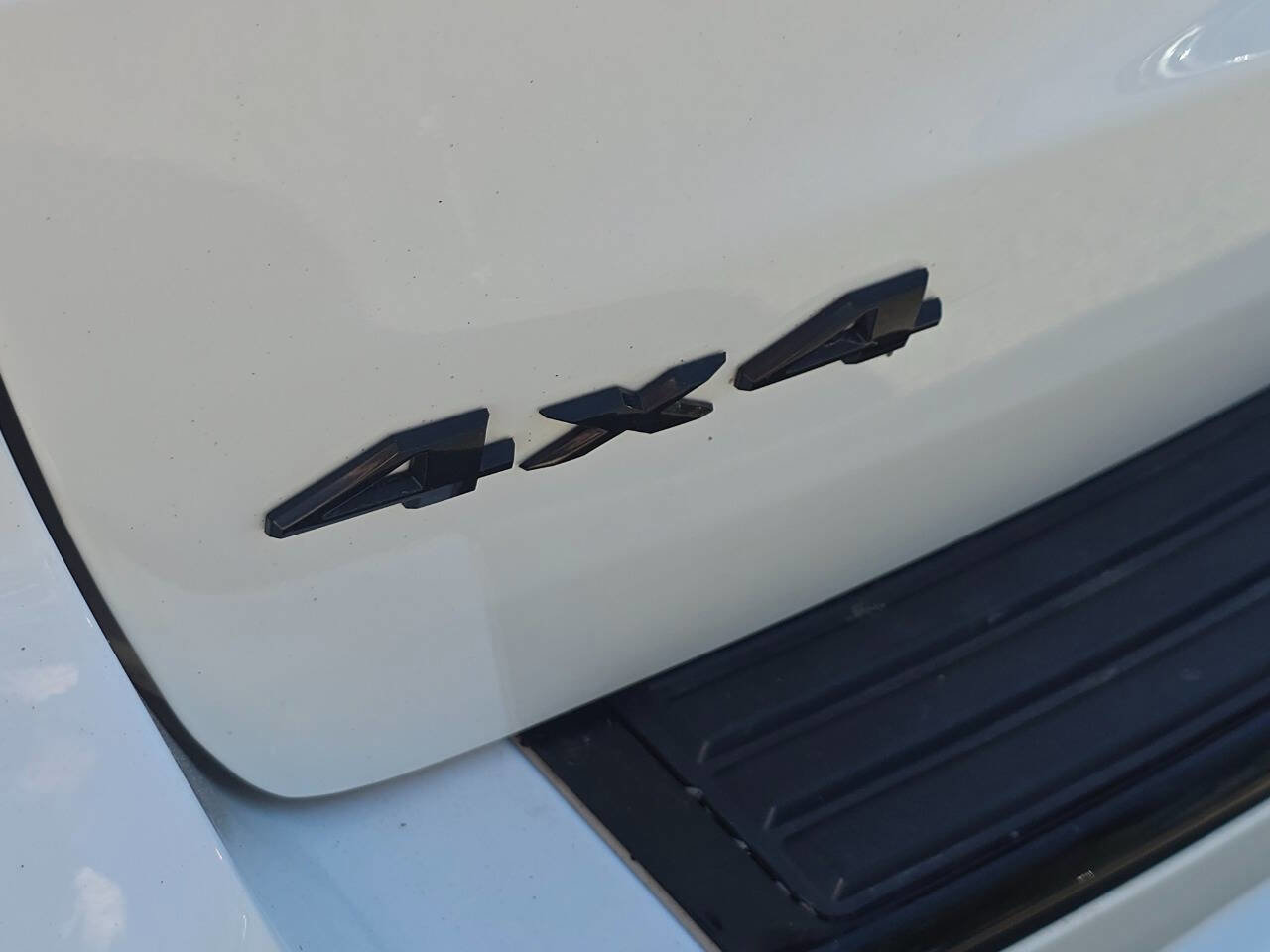 Used 2017 Jeep Grand Cherokee Altitude image 9