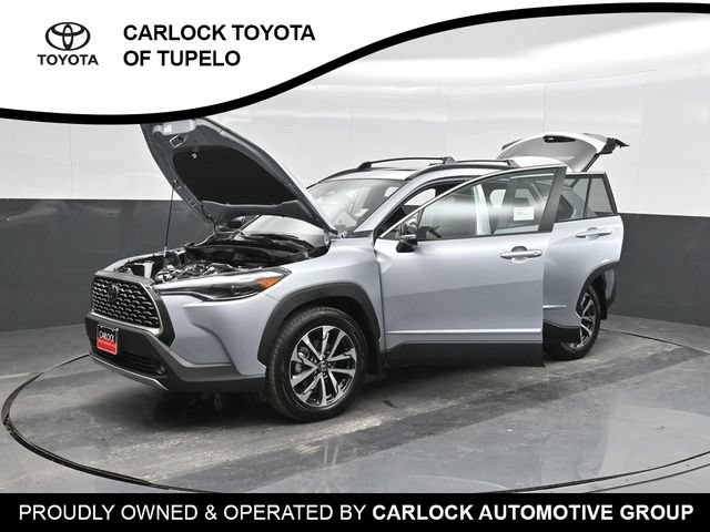 Used 2025 Toyota Corolla Cross XLE w/ Convenience Package AWD/4WD image 54