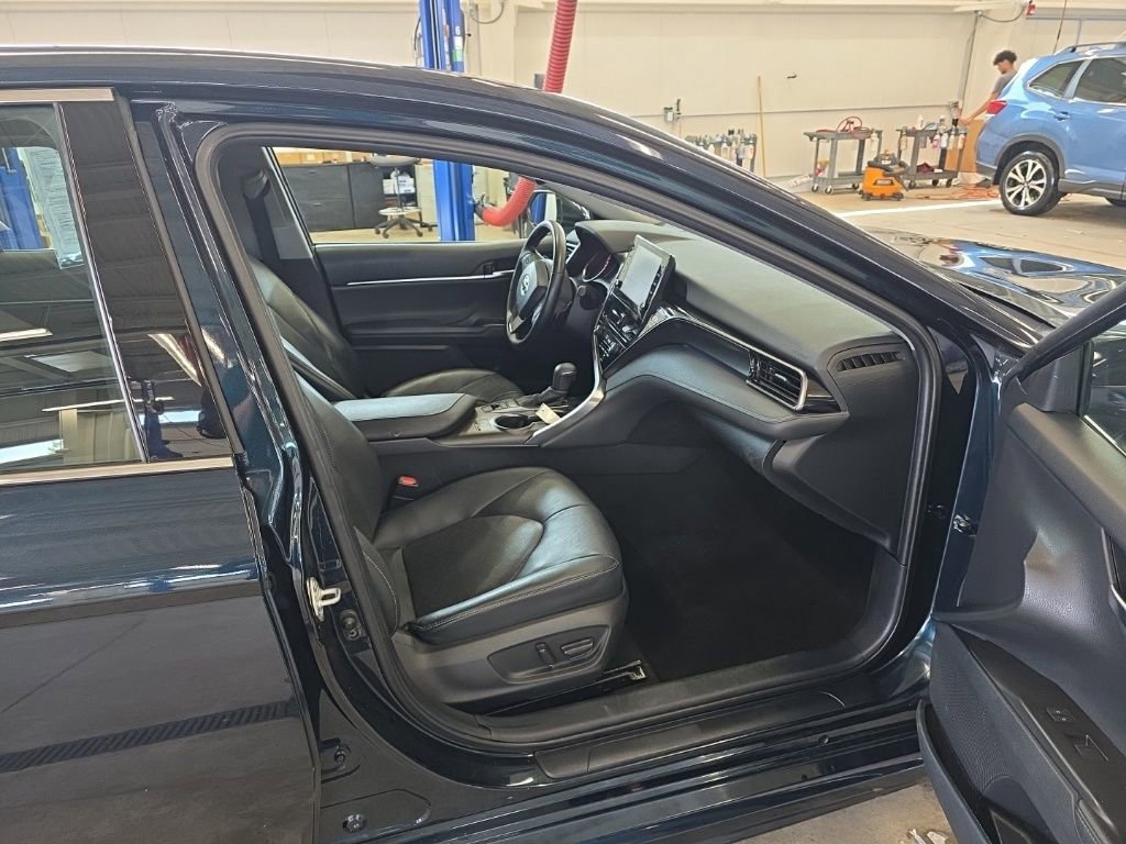 Used 2021 Toyota Camry XSE image 23