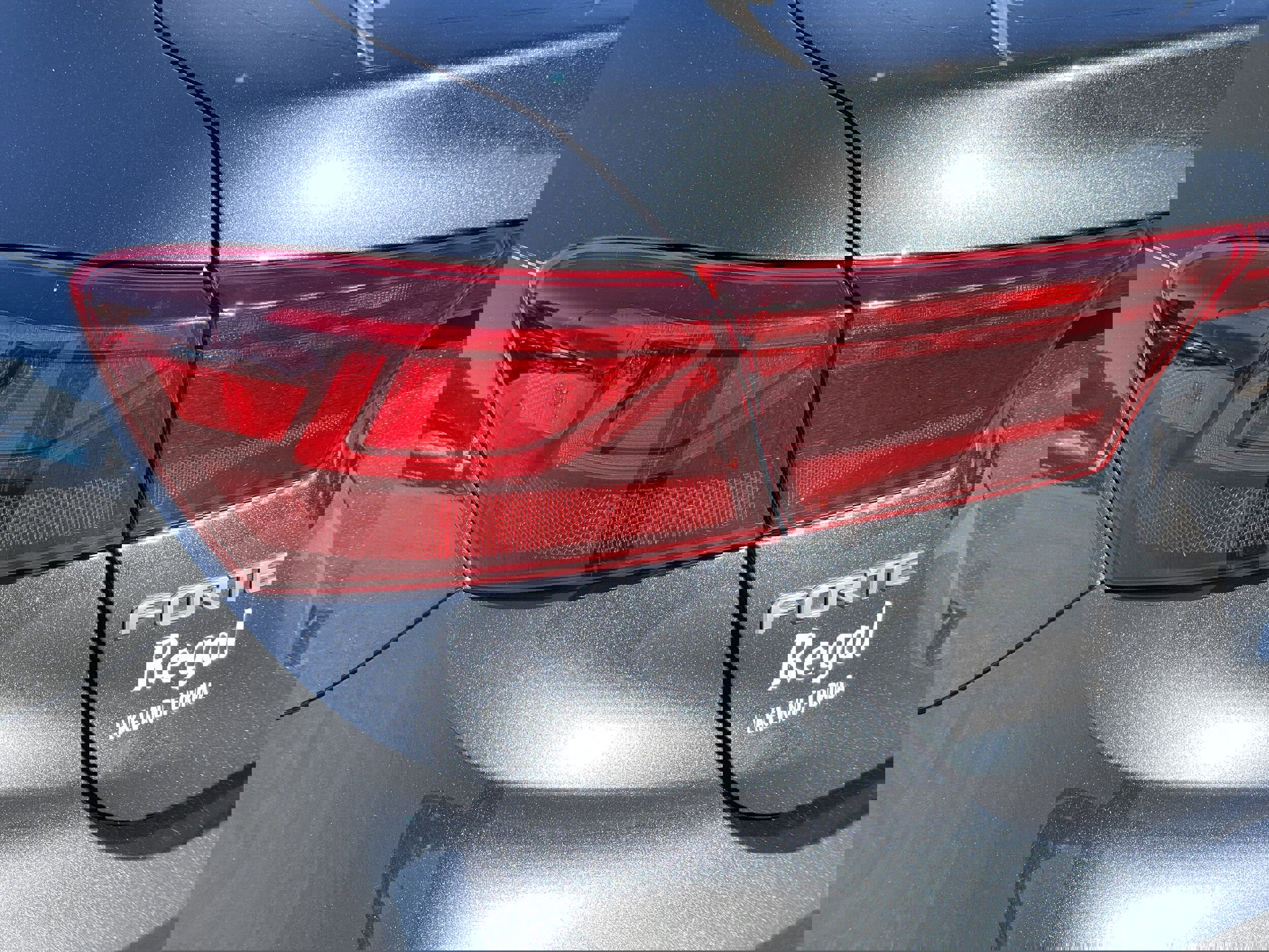 Used 2022 Kia Forte LXS image 8