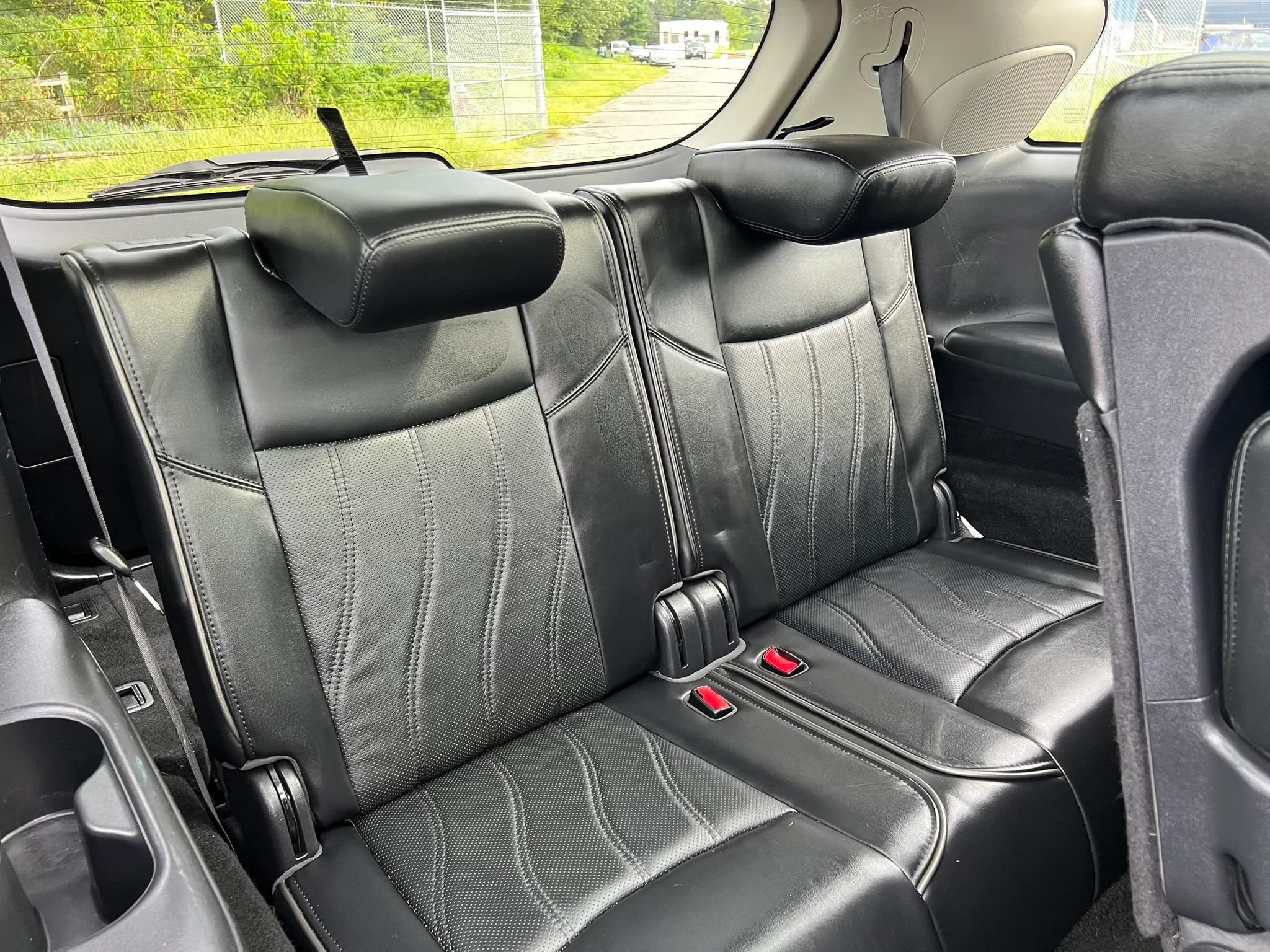 Used 2013 INFINITI JX35 AWD w/ Premium Pkg image 21