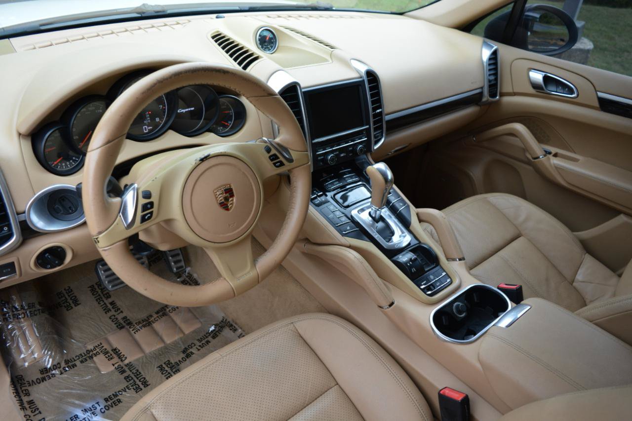 Used 2013 Porsche Cayenne AWD/4WD image 10