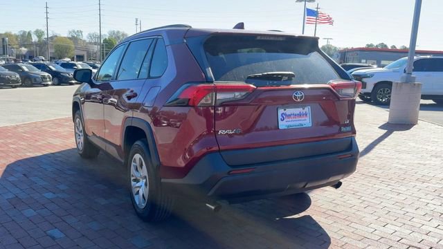 Used 2021 Toyota RAV4 LE image 9
