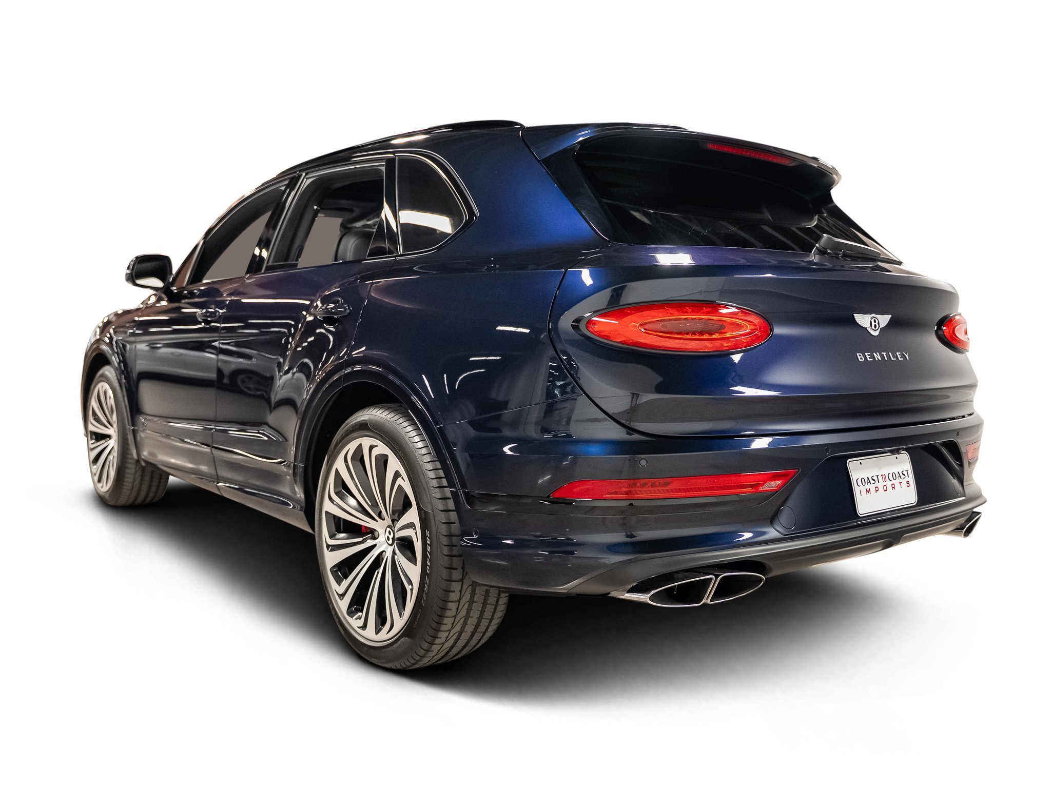 Used 2022 Bentley Bentayga image 3