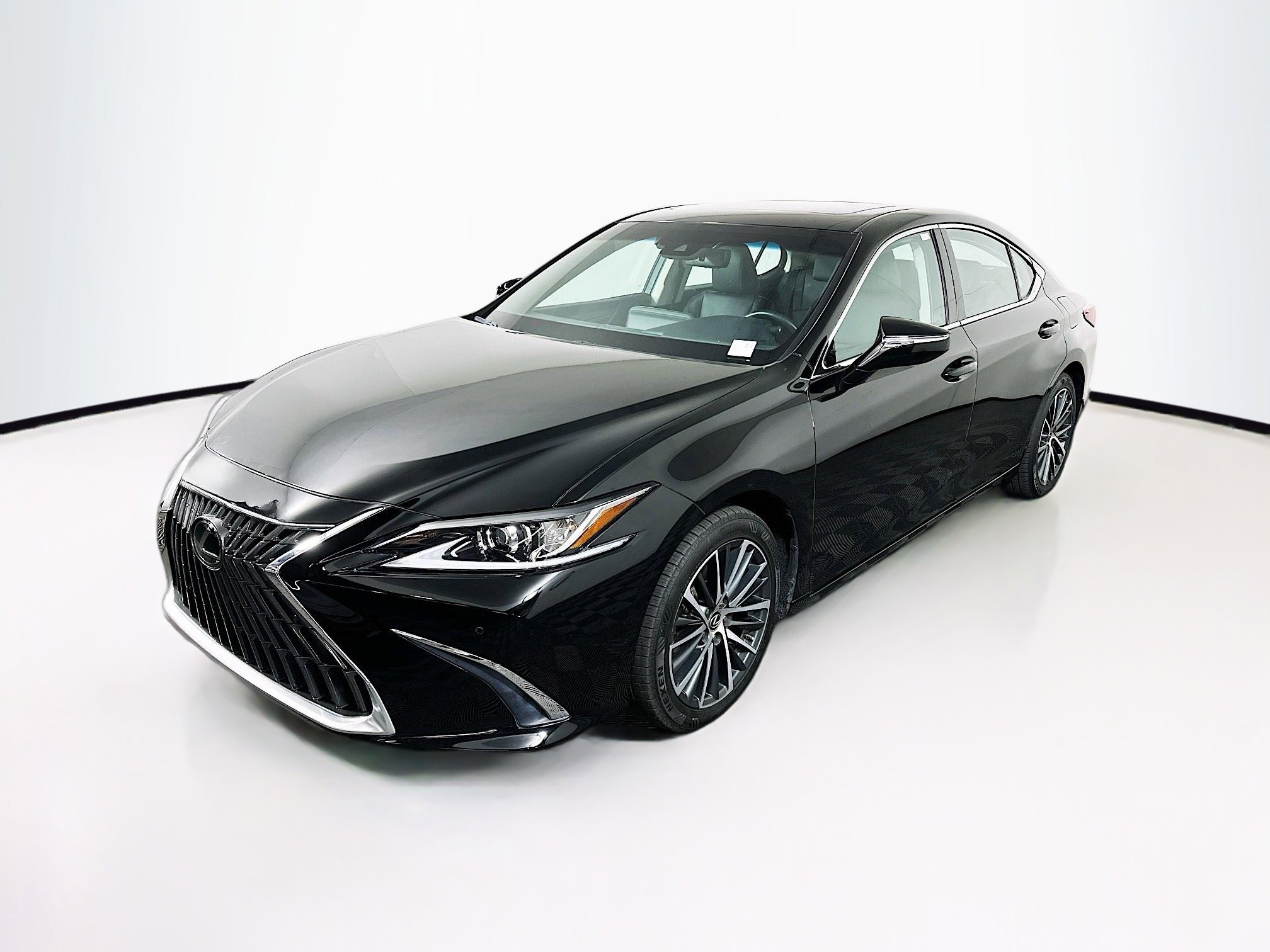 Used 2024 Lexus ES 350 w/ Premium Package image 3
