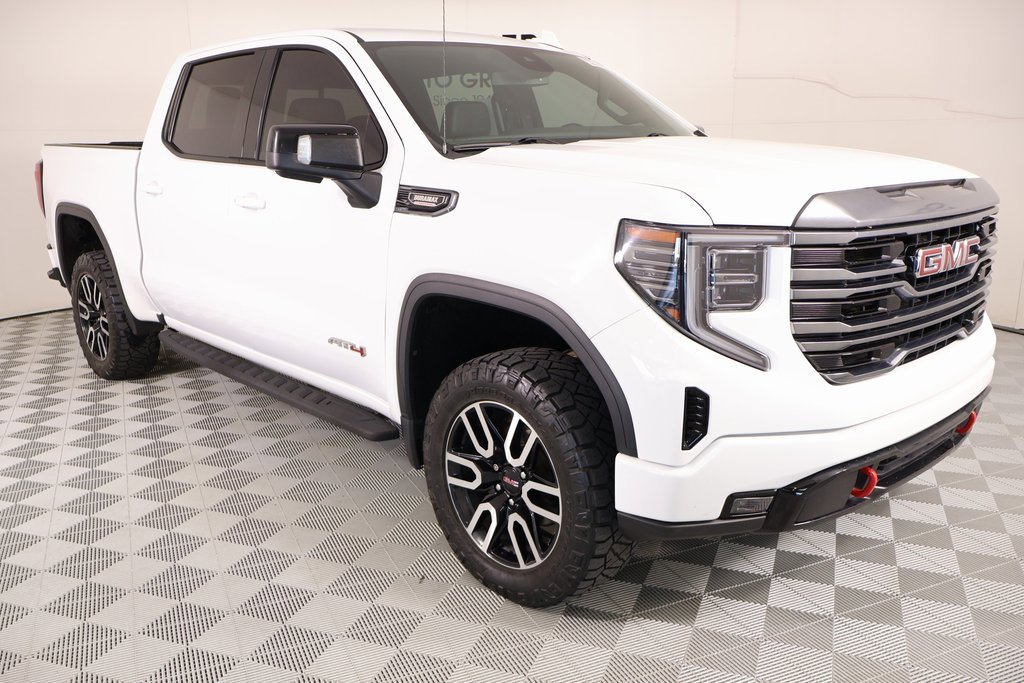 Used 2022 GMC Sierra 1500 AT4 w/ AT4 Preferred Package image 1