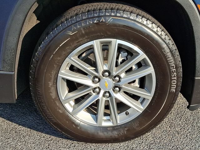 Used 2023 Chevrolet Traverse LT AWD/4WD image 11