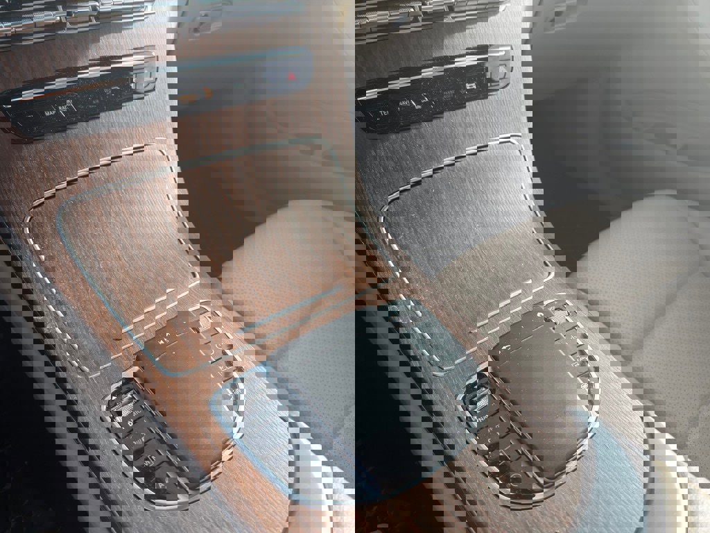 Used 2022 Mercedes-Benz GLC 300 4MATIC image 23