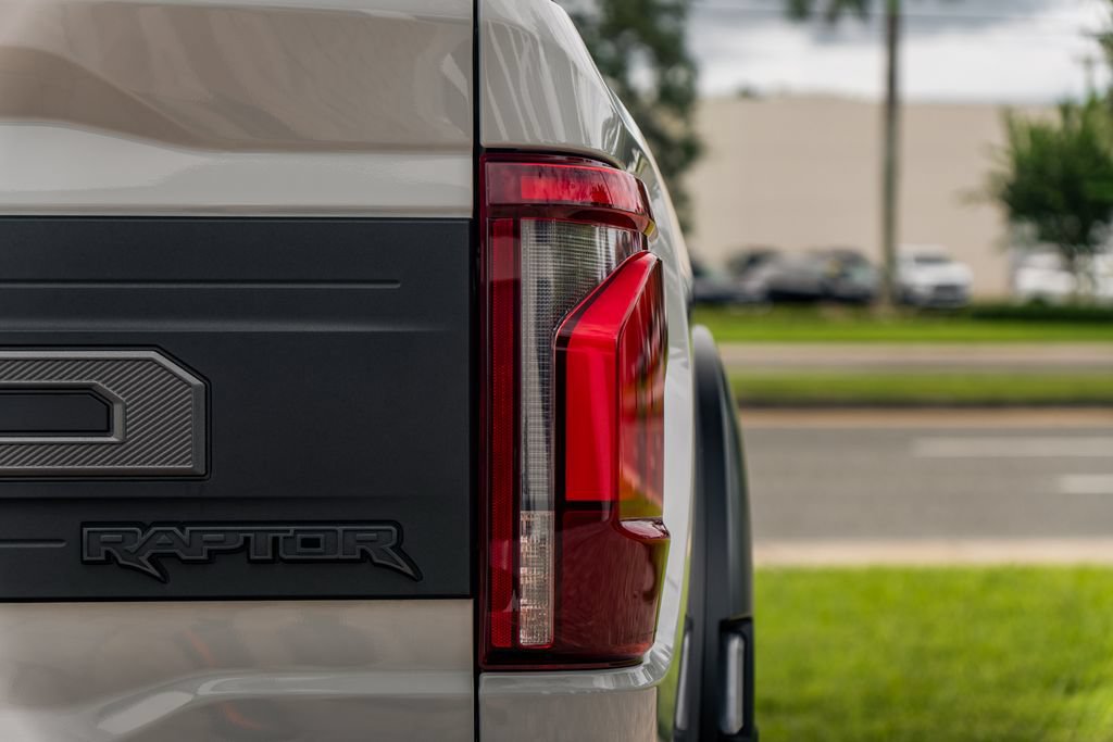 Used 2024 Ford F150 Raptor AWD/4WD image 12