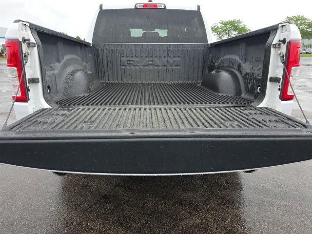 Used 2022 RAM 1500 Big Horn AWD/4WD image 16