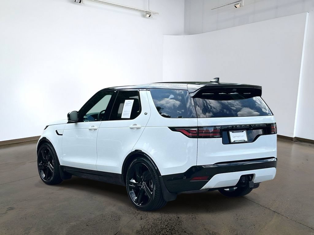Used 2025 Land Rover Discovery Dynamic SE AWD/4WD image 6