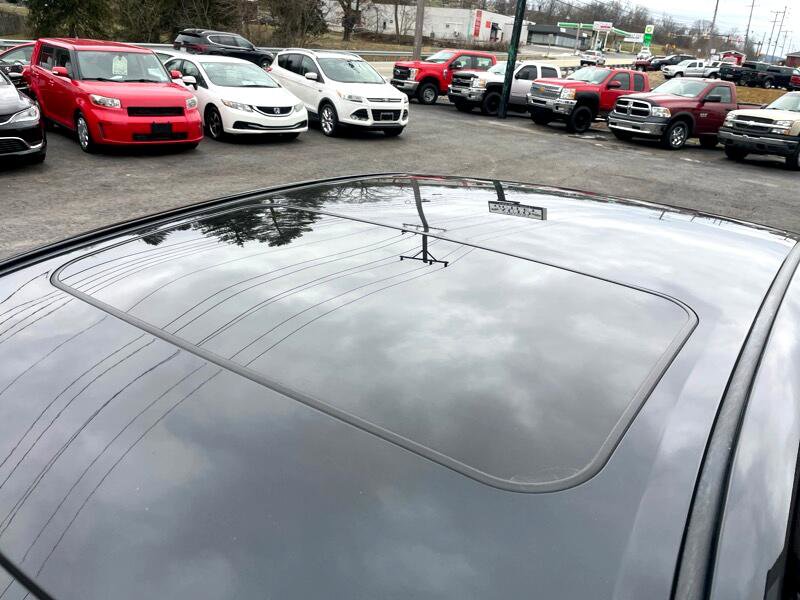 Used 2014 Toyota Corolla LE image 11