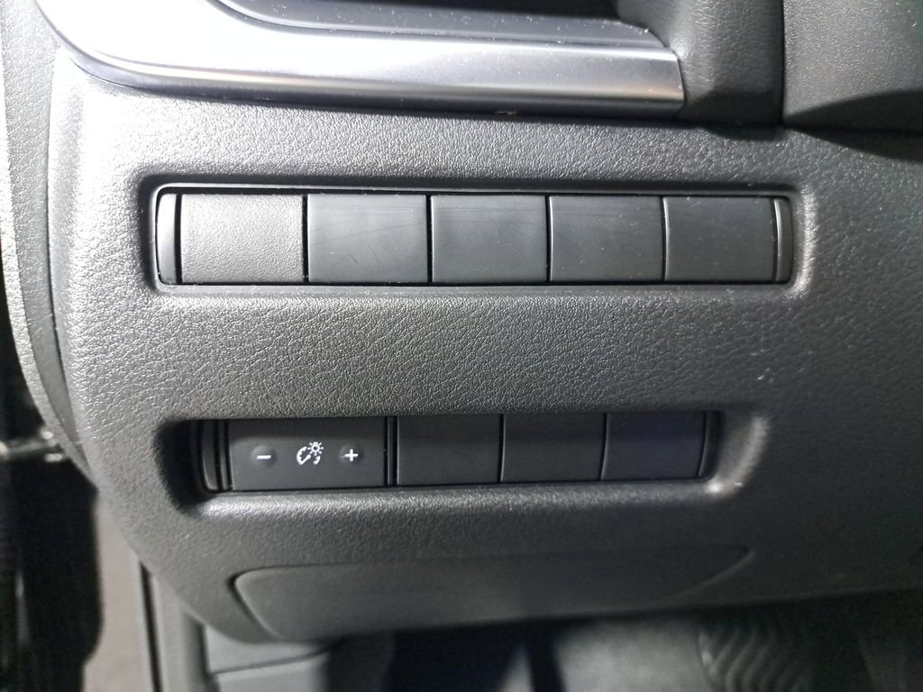 Used 2021 Nissan Rogue S image 12