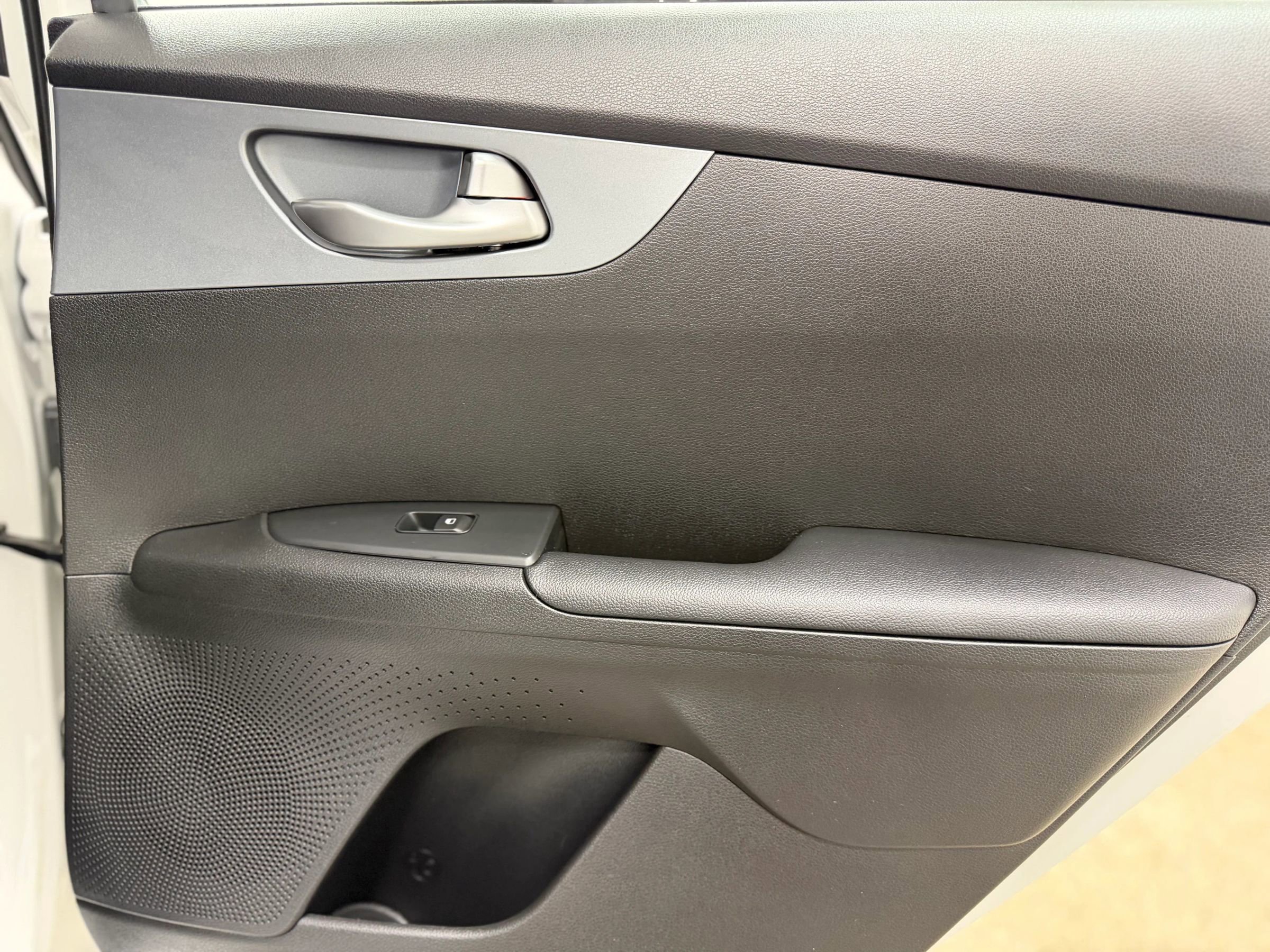 Used 2019 Kia Forte LXS image 25