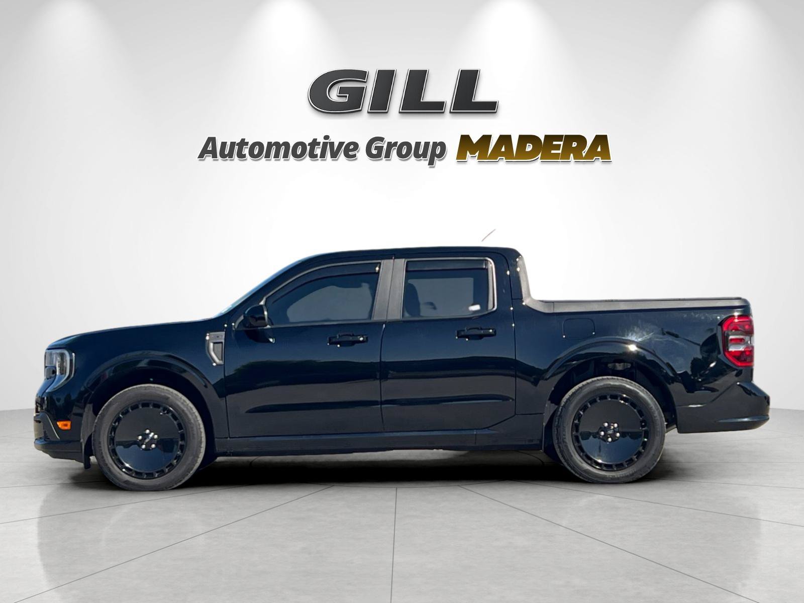 Used 2025 Ford Maverick Lobo AWD/4WD image 6