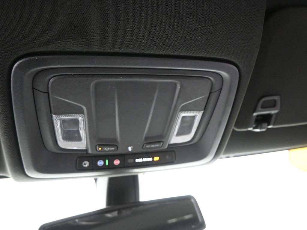 Used 2020 GMC Sierra 1500 AT4 image 37