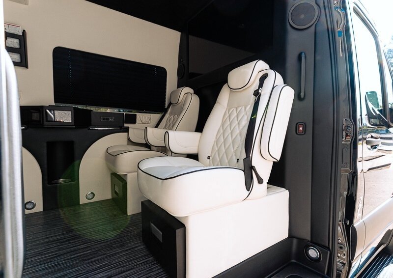 Used 2022 Mercedes-Benz Sprinter 3500 image 34