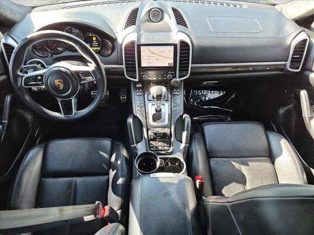 Used 2018 Porsche Cayenne Turbo AWD/4WD image 19