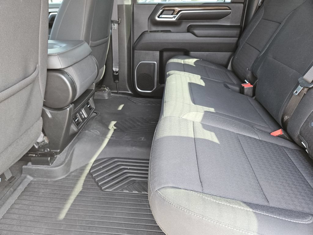 Used 2024 Chevrolet Silverado 2500 LT AWD/4WD image 31