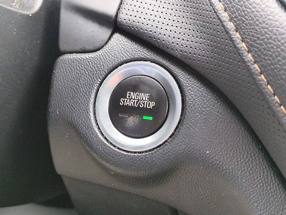 Certified 2020 Chevrolet Equinox Premier FWD image 26
