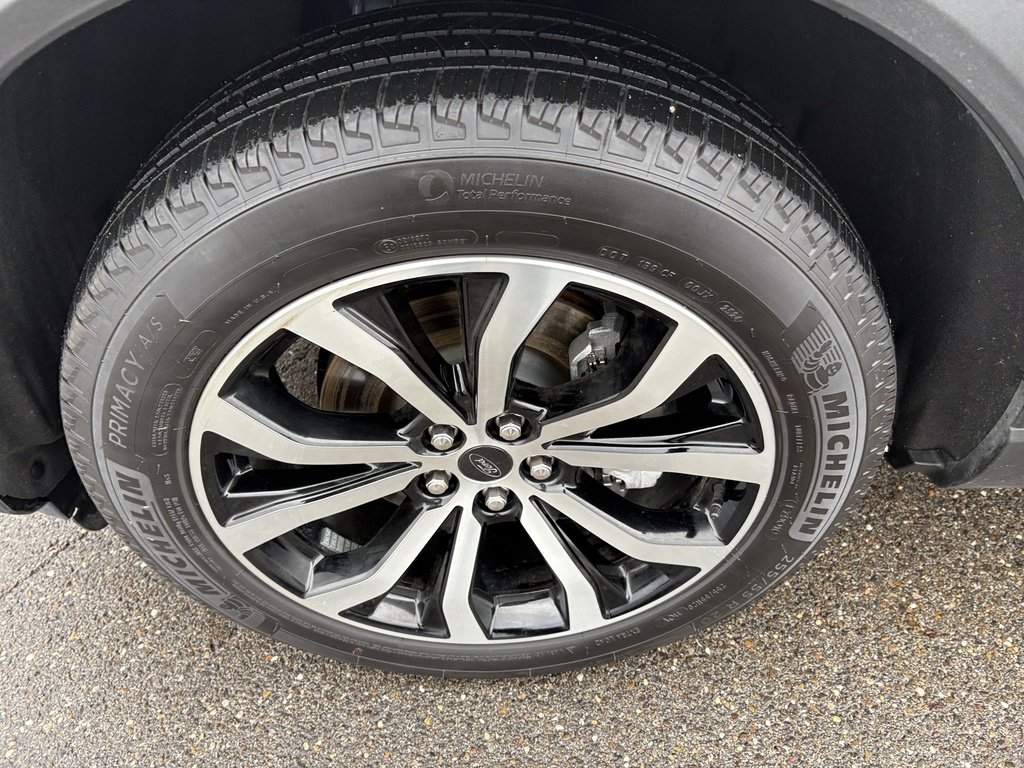 Used 2025 Ford Explorer ST-Line image 12