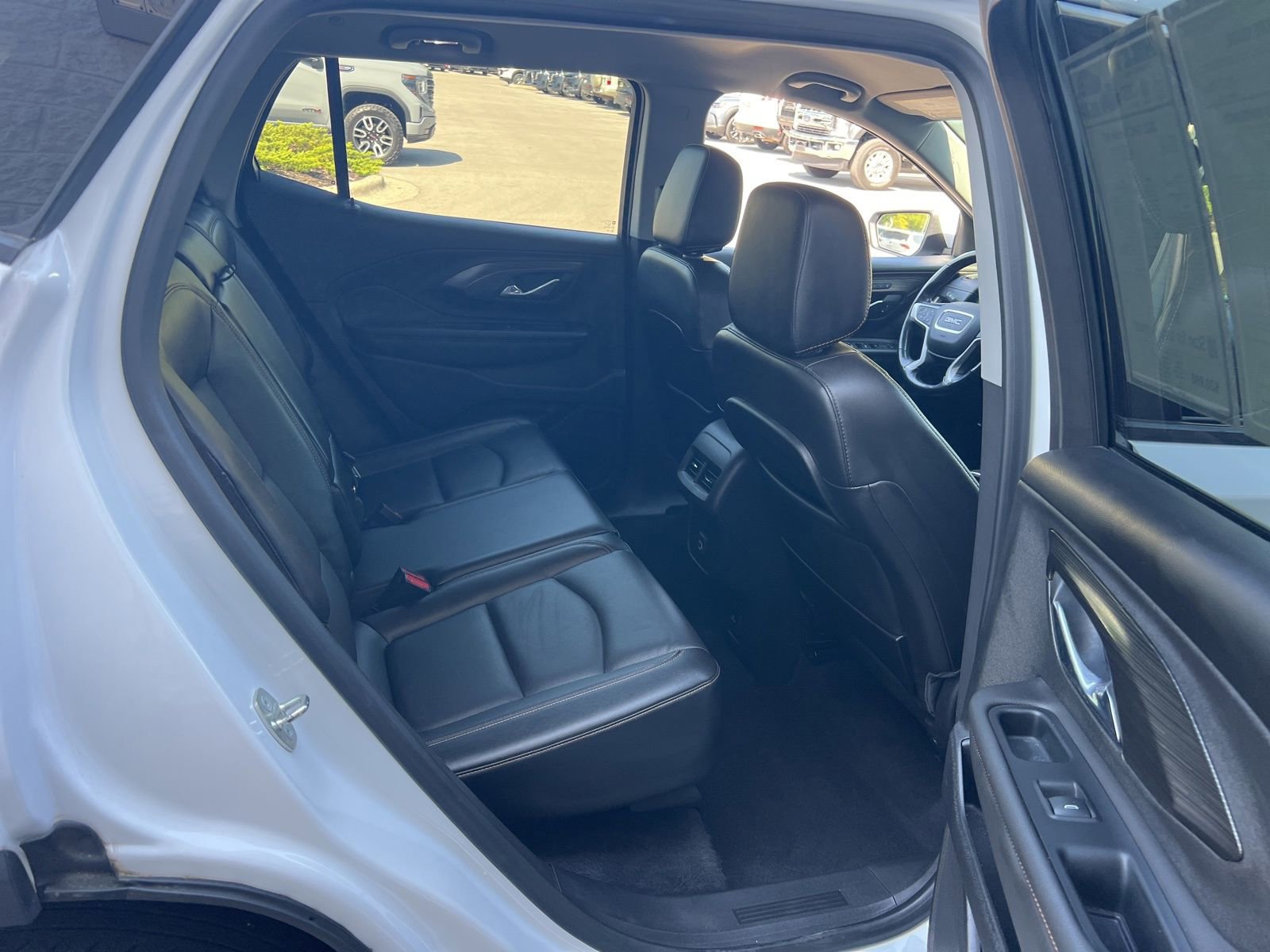 Used 2021 GMC Terrain SLT AWD/4WD image 32