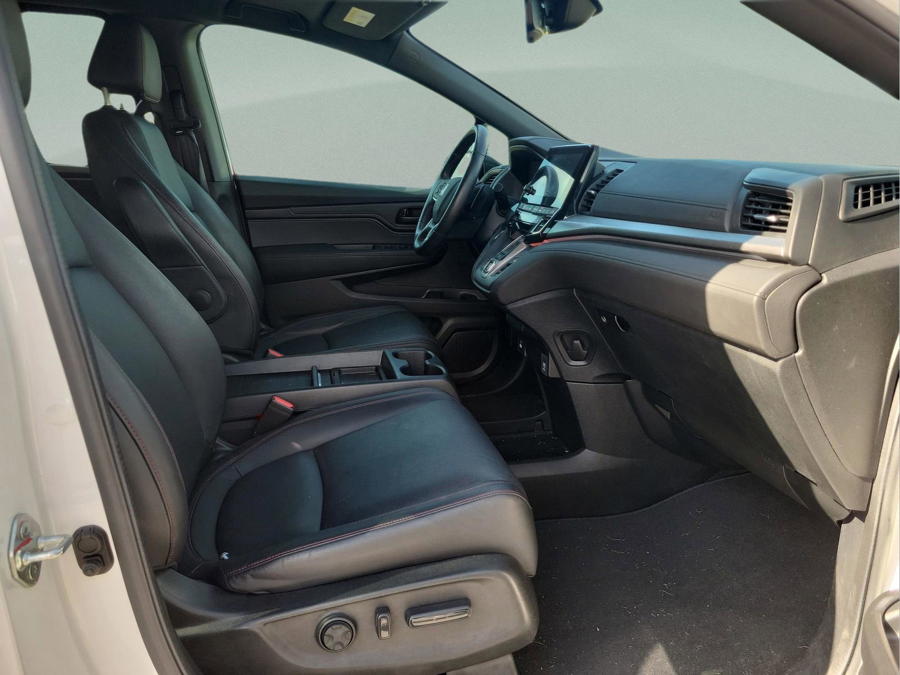 Certified 2024 Honda Odyssey Sport image 20