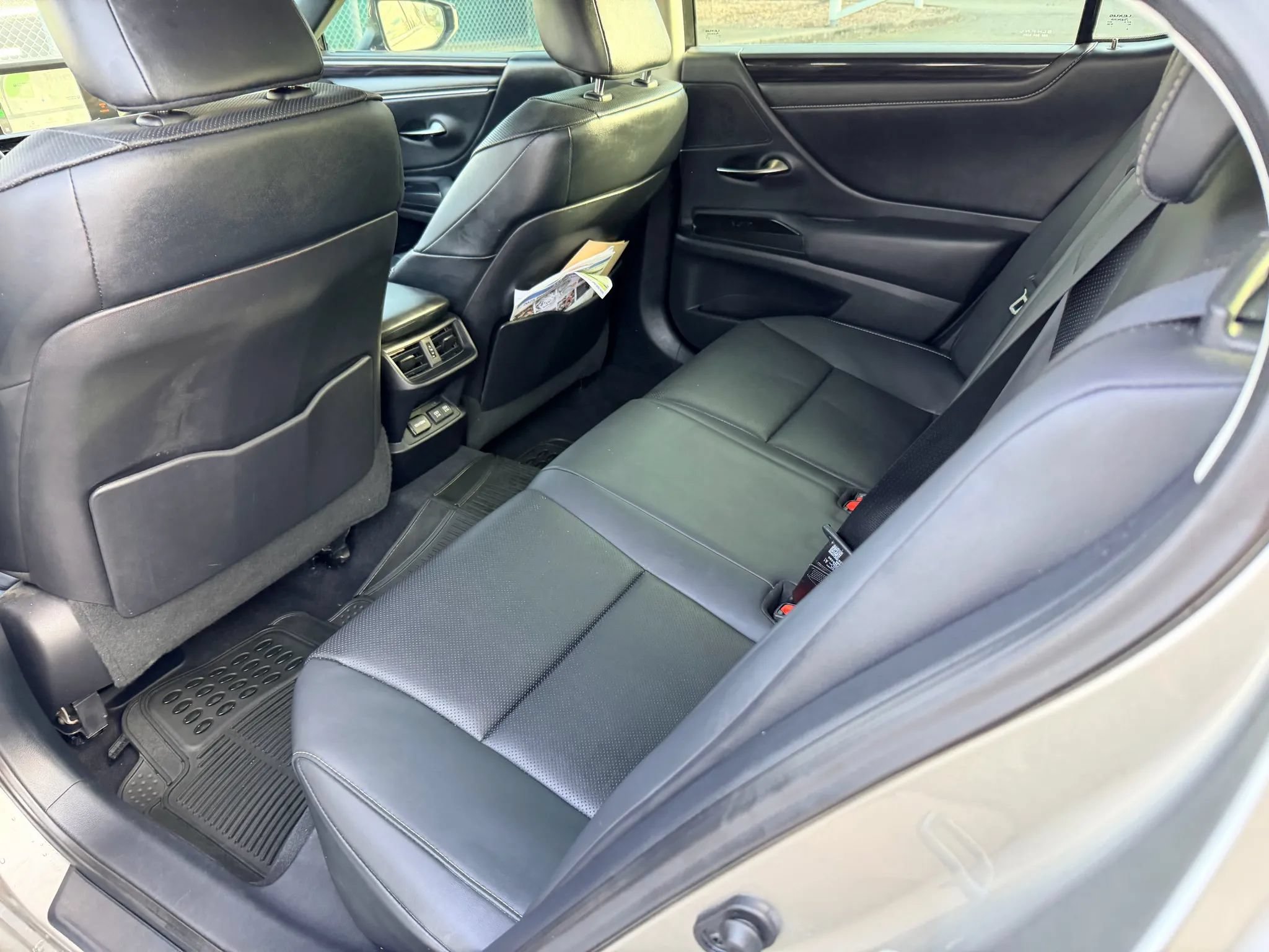 Used 2021 Lexus ES 250 w/ Premium Package AWD/4WD image 10