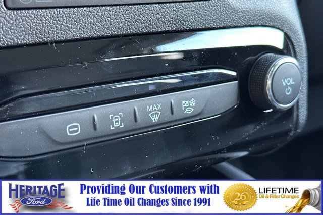 New 2025 Ford Escape SE image 18