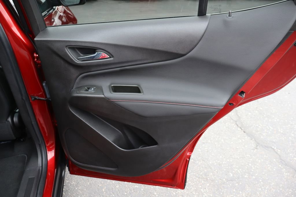 Used 2024 Chevrolet Equinox RS FWD image 30