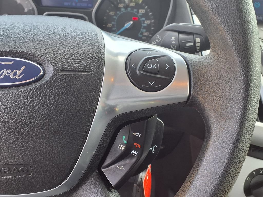 Used 2013 Ford Focus SE FWD image 22