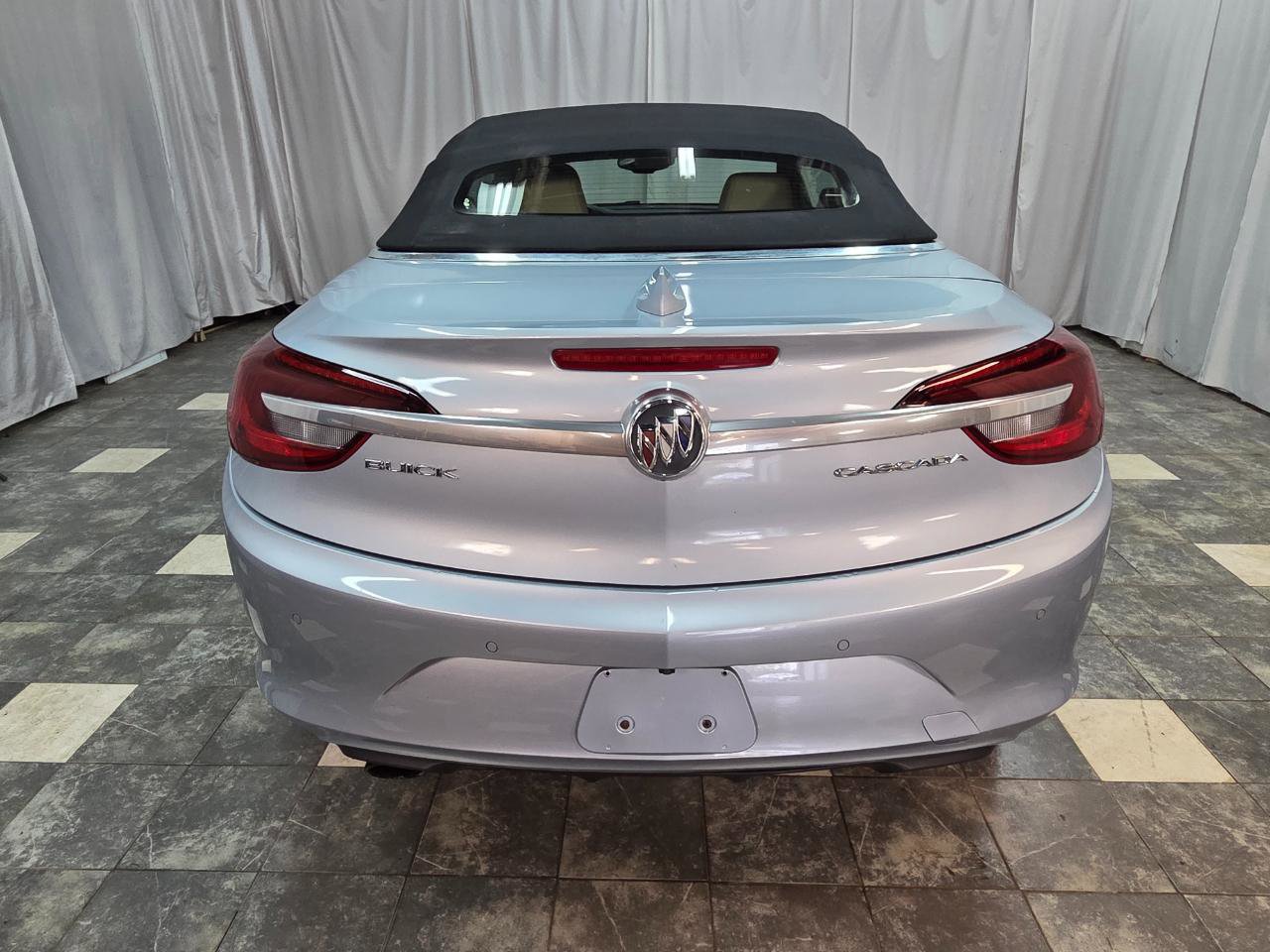 Used 2018 Buick Cascada Premium FWD image 4