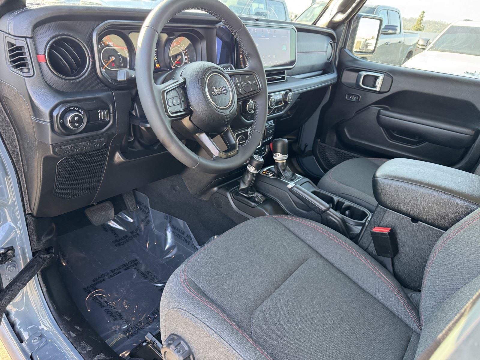Certified 2026 Jeep Gladiator Rubicon AWD/4WD image 14