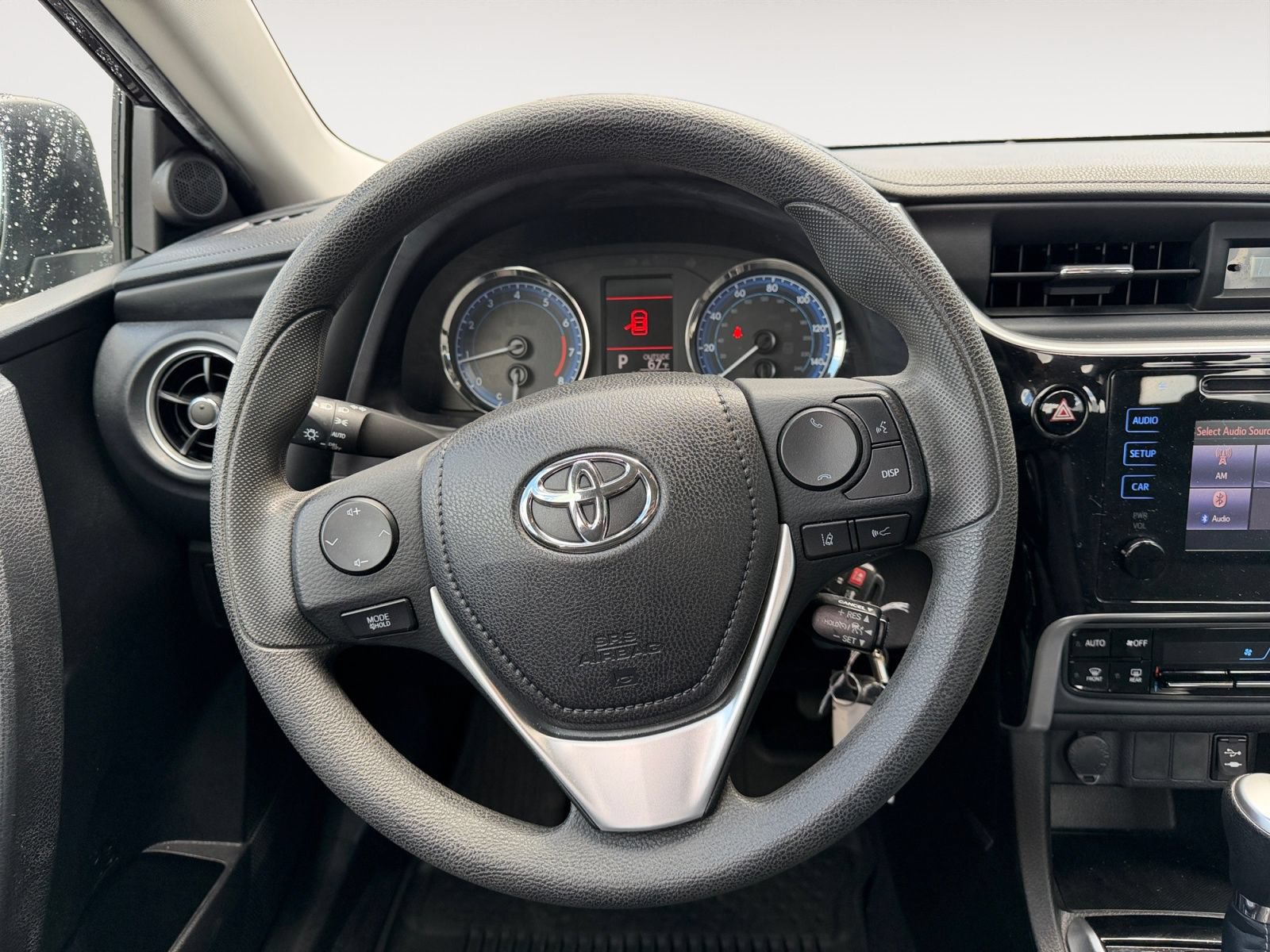 Used 2019 Toyota Corolla LE FWD image 12