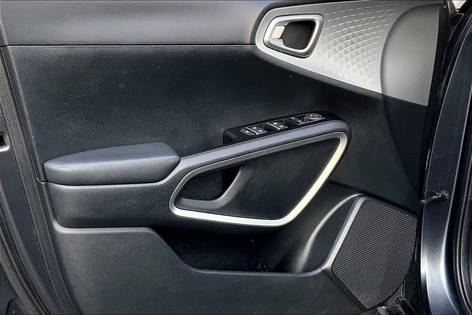 Used 2023 Kia Soul LX w/ Option Group 015 image 20