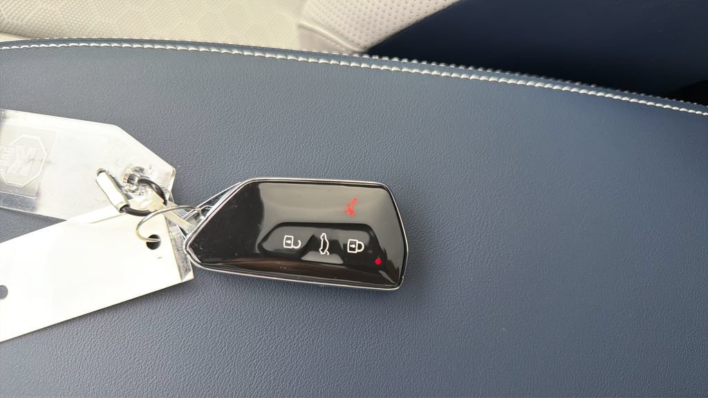 New 2026 Volkswagen ID.4 Pro S AWD/4WD image 23