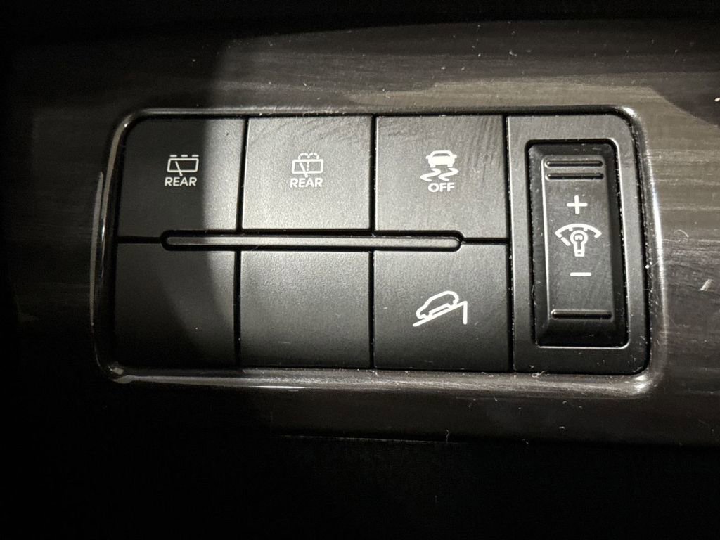 Used 2012 Kia Sorento FWD image 17