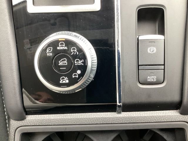 Used 2024 Mitsubishi Outlander ES image 24