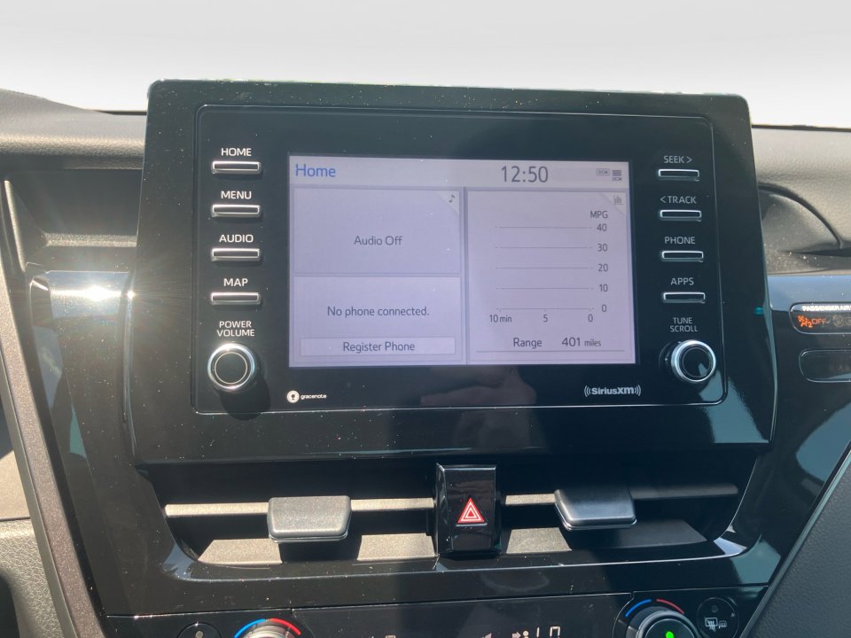 Used 2024 Toyota Camry SE FWD image 21