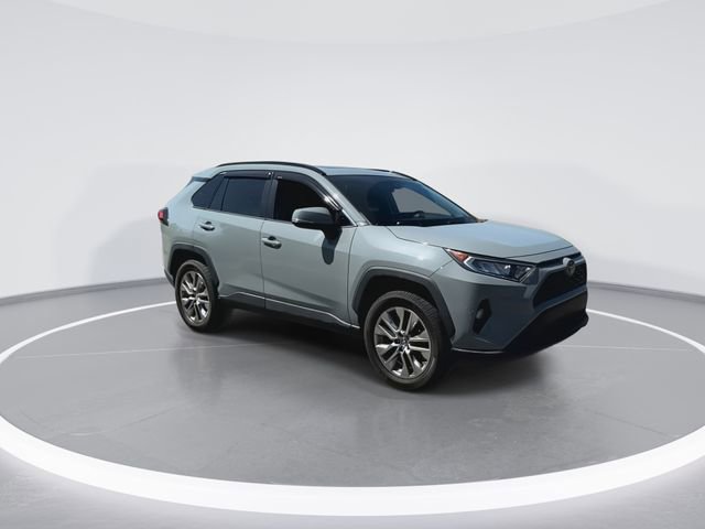 Used 2019 Toyota RAV4 XLE Premium FWD image 2