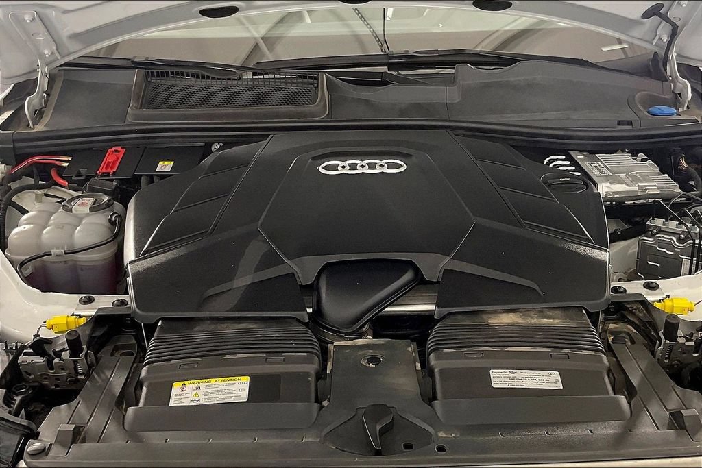 Used 2025 Audi Q7 3.0T Premium Plus AWD/4WD image 12