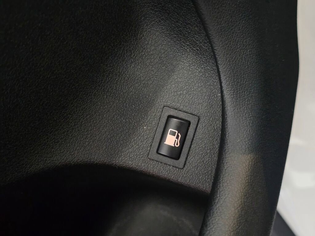 Used 2025 BMW X5 xDrive50e image 36