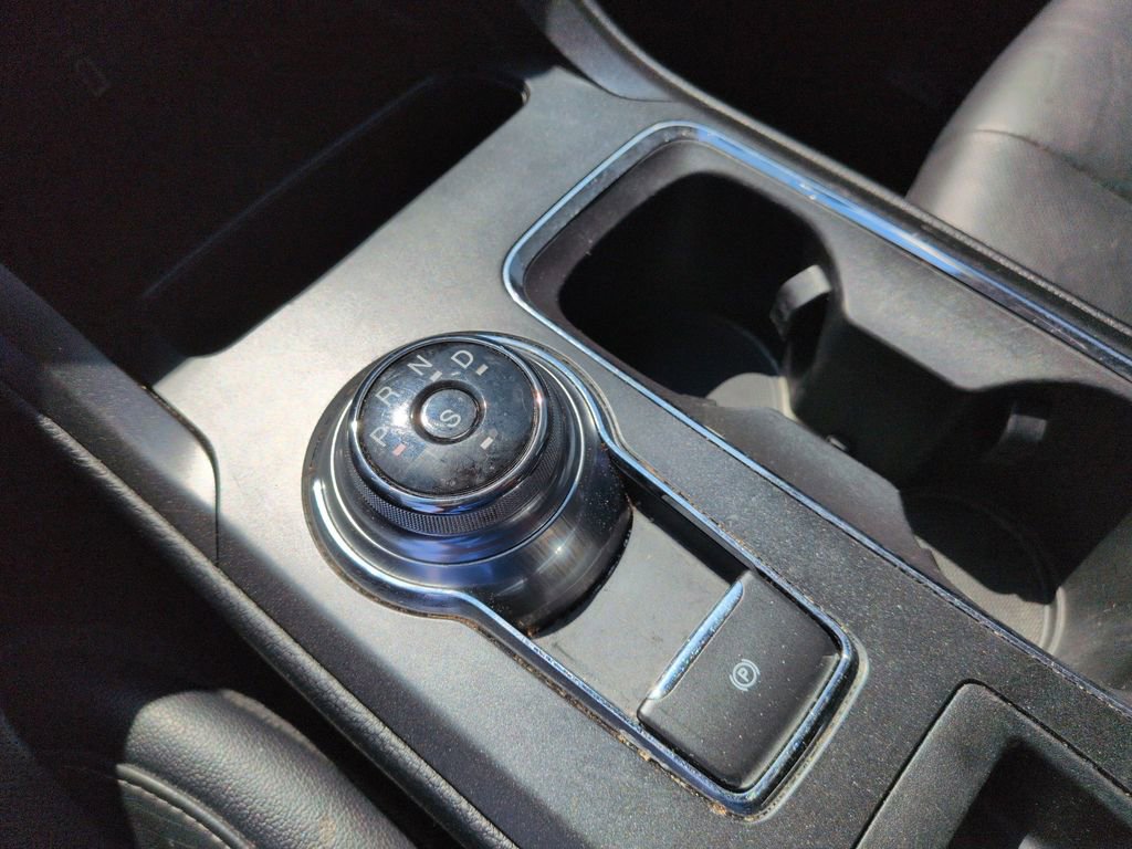 Used 2017 Ford Fusion Titanium AWD/4WD image 25