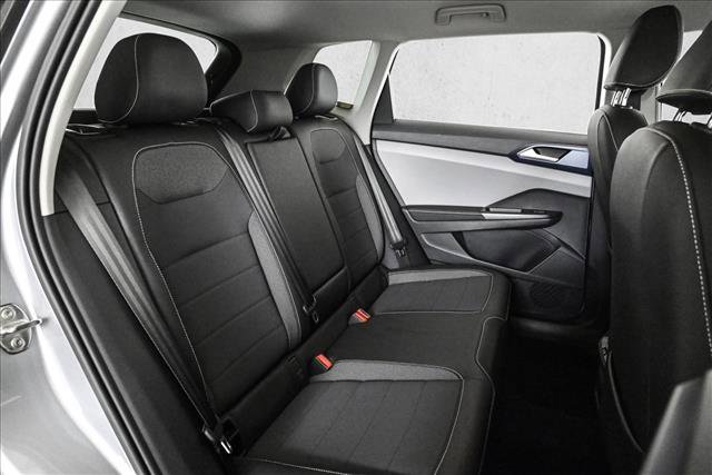 Used 2024 Volkswagen Taos SE image 20