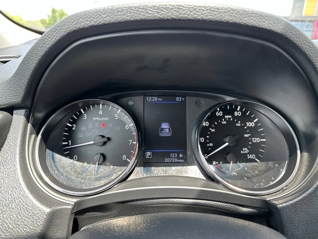 Used 2019 Nissan Rogue SV AWD/4WD image 30