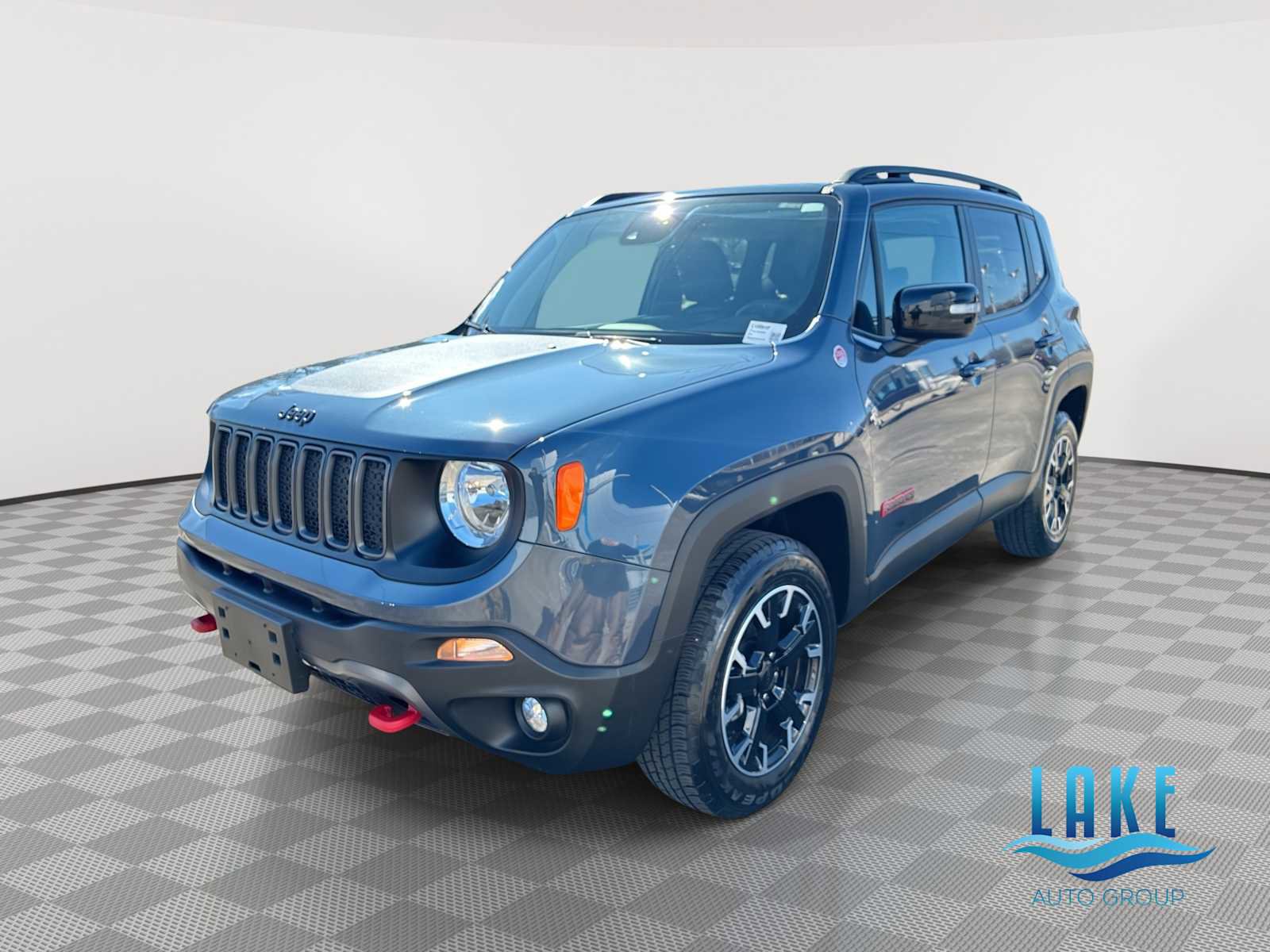 Used 2023 Jeep Renegade Trailhawk w/ Sun/Sound Group AWD/4WD image 1