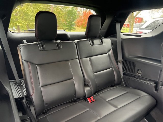 Used 2022 Ford Explorer ST-Line image 16