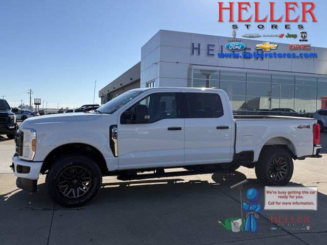 Used 2024 Ford F250 XLT image 1