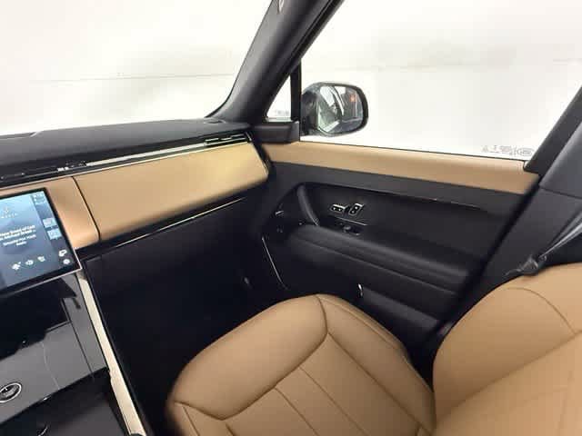 Used 2026 Land Rover Range Rover Sport Dynamic SE AWD/4WD image 18