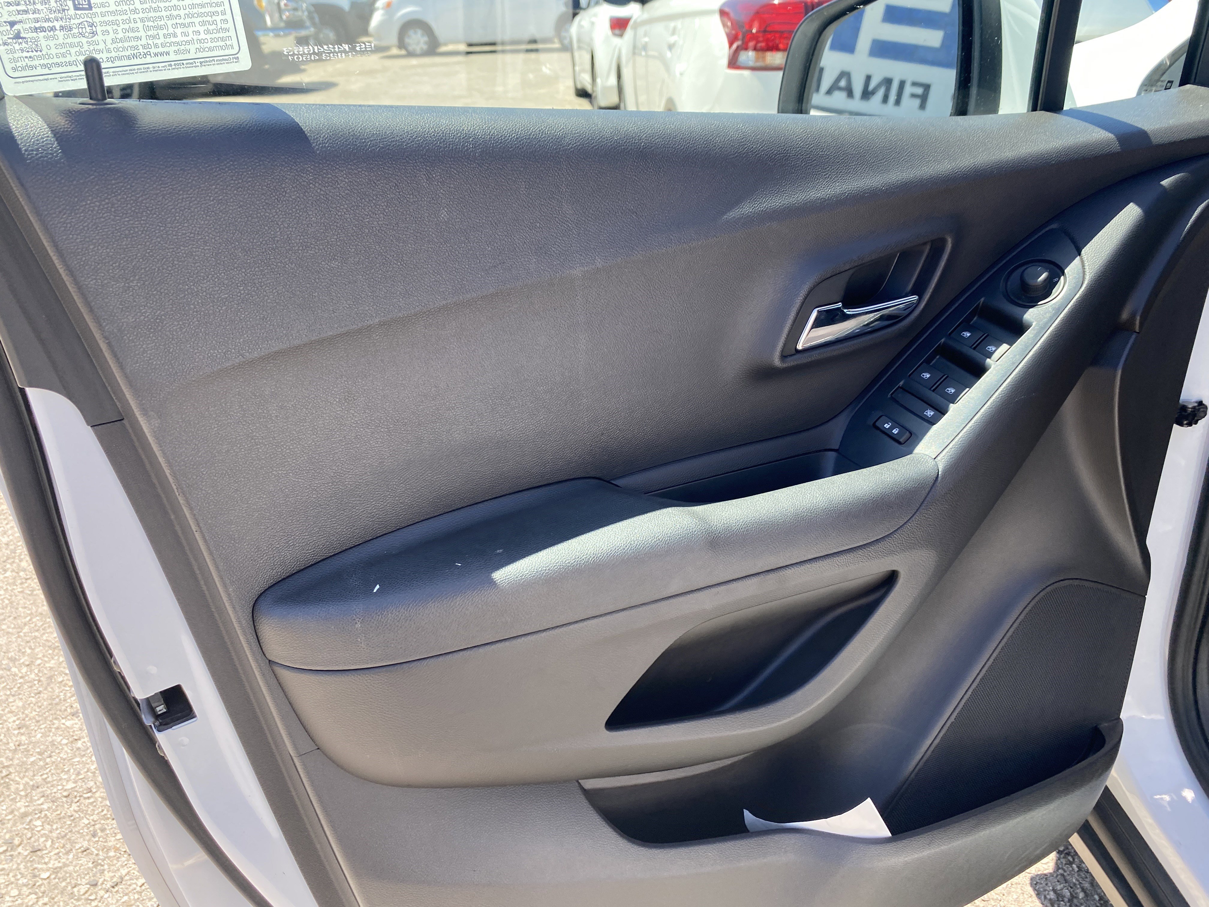 Used 2017 Chevrolet Trax LS FWD image 11